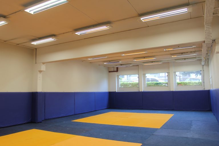 SALA DE JUDÔ E YOGA